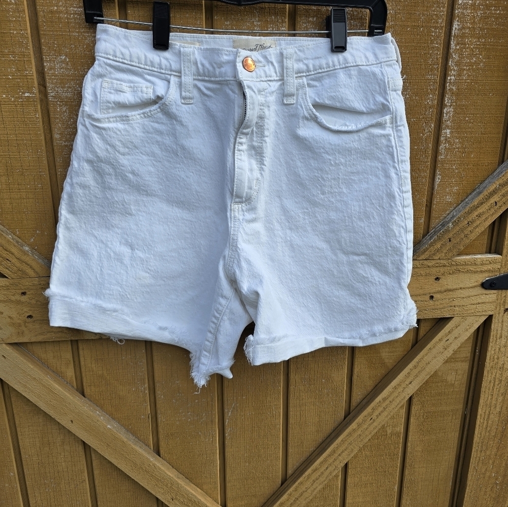 Universal Thread White High-Rise Denim Shorts